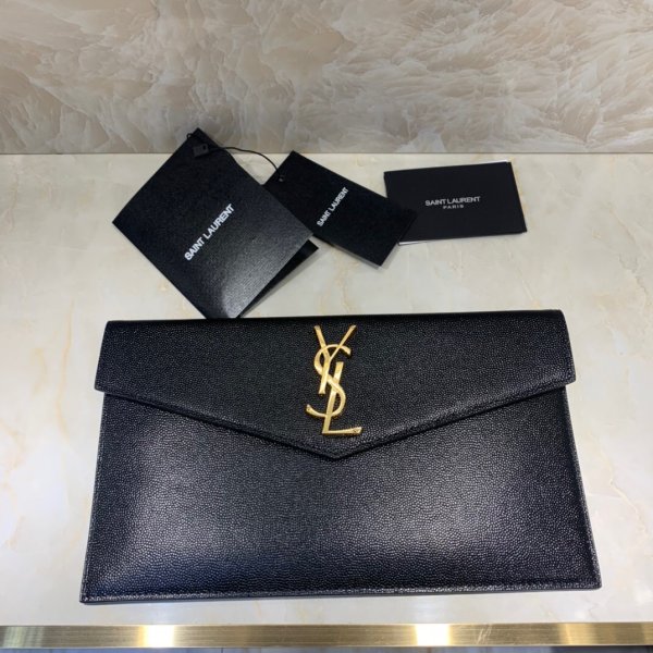 YSL CLUTCH IN GRAIN DE POUDRE EMBOSSED LEATHER