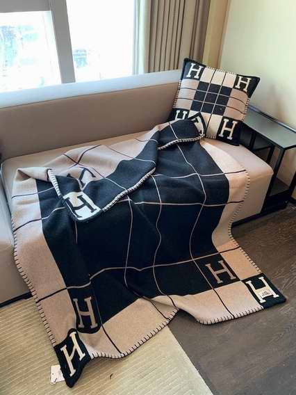 Hermes Blanket